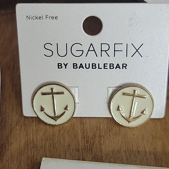 Earrings Bundle Five Pairs of Stud Earrings - Picture 2 of 7